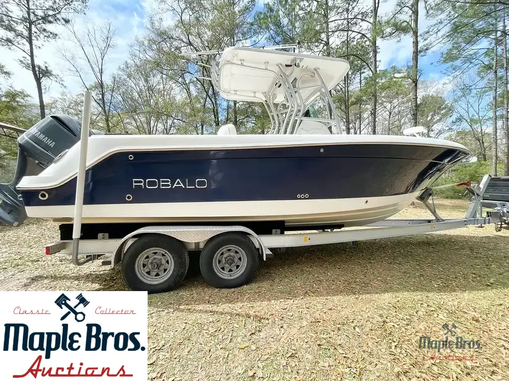 2013 Robalo R260