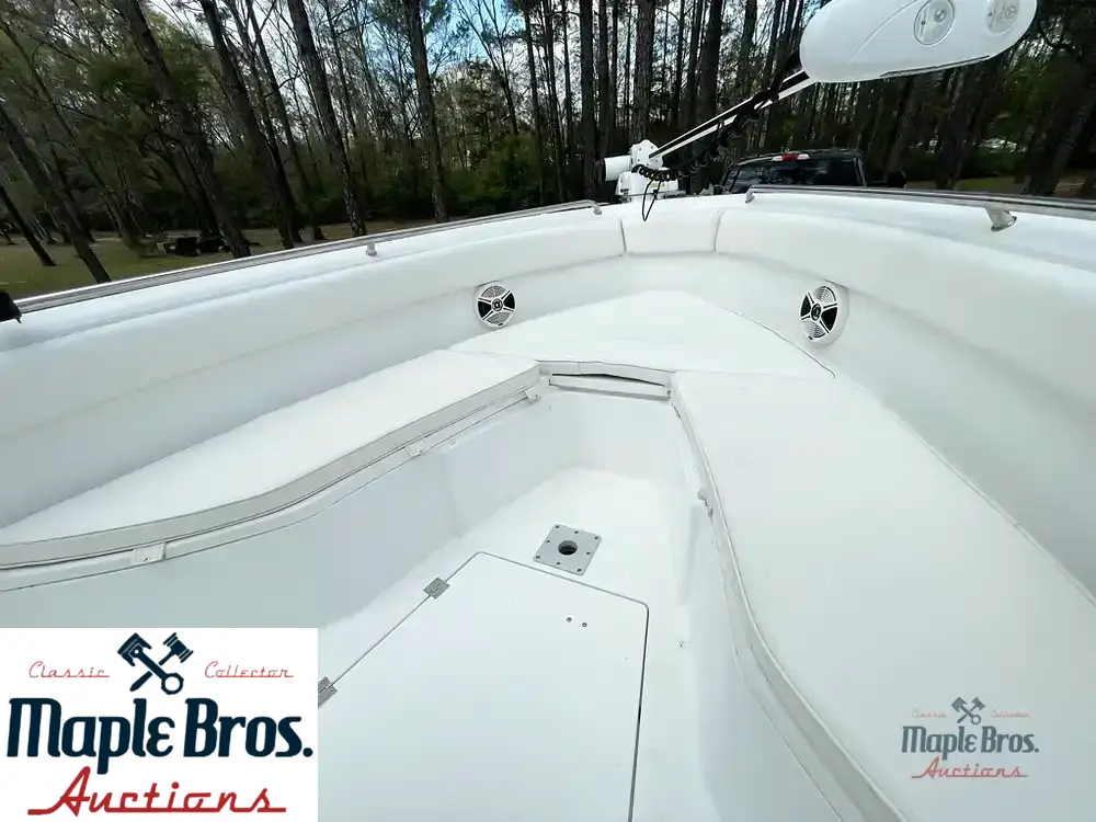 2013 Robalo R260