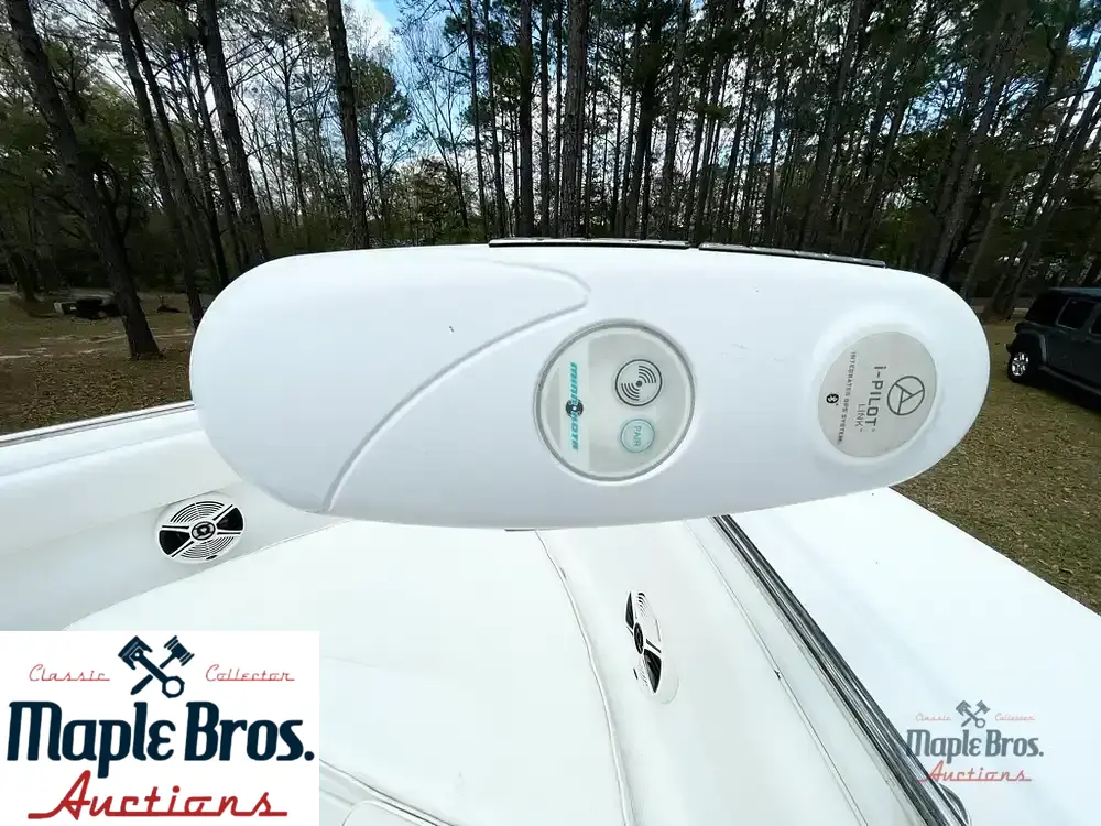 2013 Robalo R260