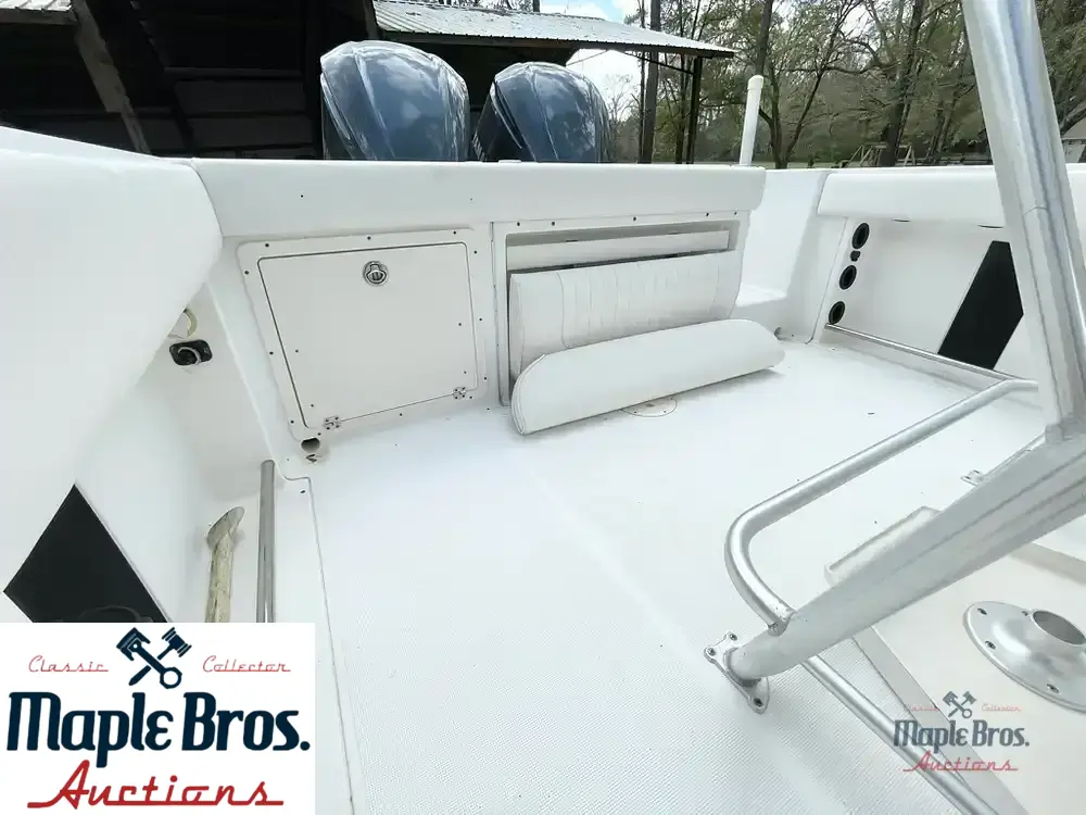 2013 Robalo R260