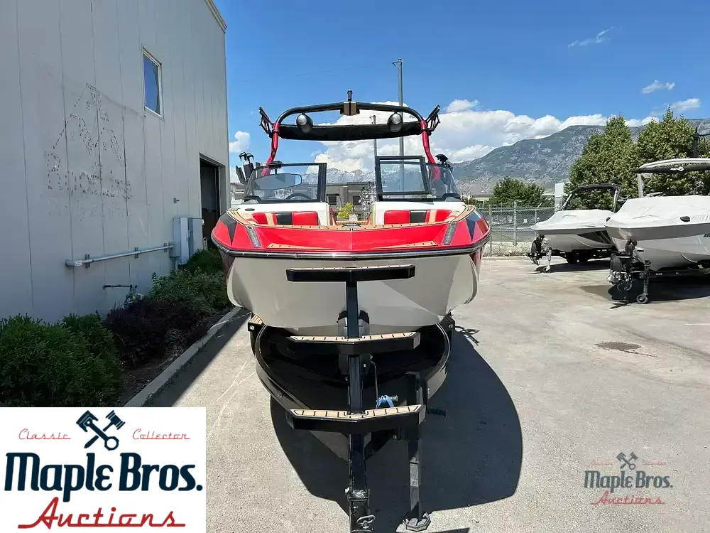 2019 Nautique Super Air Nautique G 25