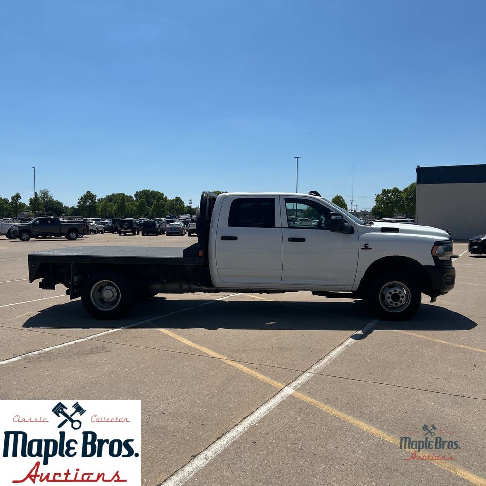 2024 Ram 3500 Chassis Tradesman SLT Laramie Limited