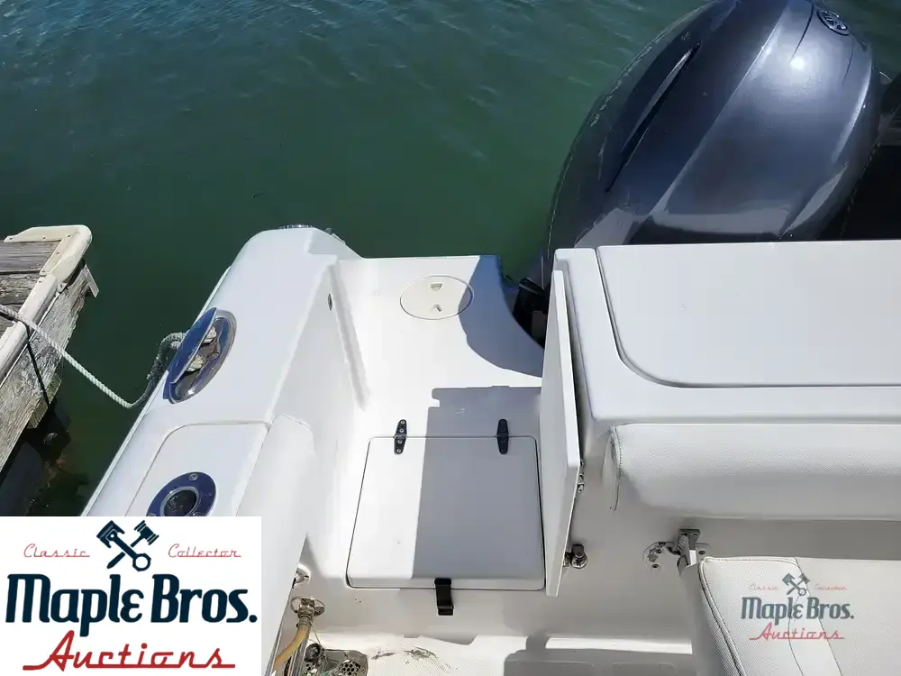 2016 Sea Hunt Gamefish 27