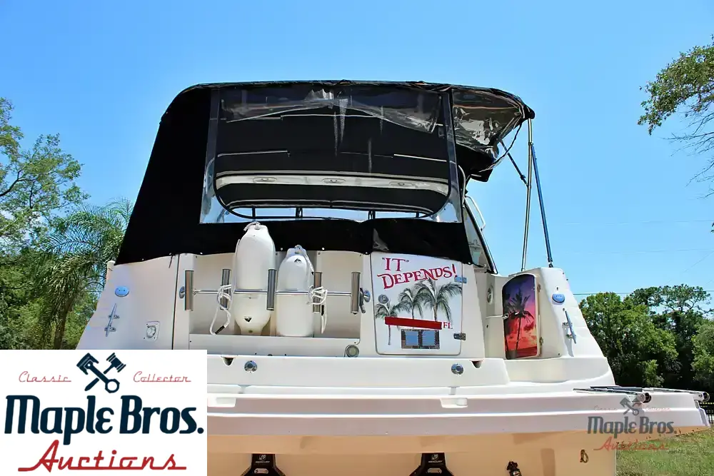 2005 Rinker 342 Fiesta Vee