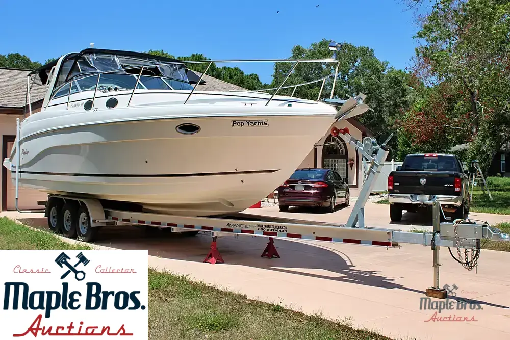 2005 Rinker 342 Fiesta Vee