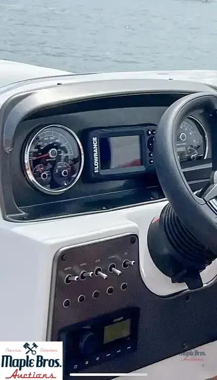 2022 Hurricane SunDeck Sport 201 I/O