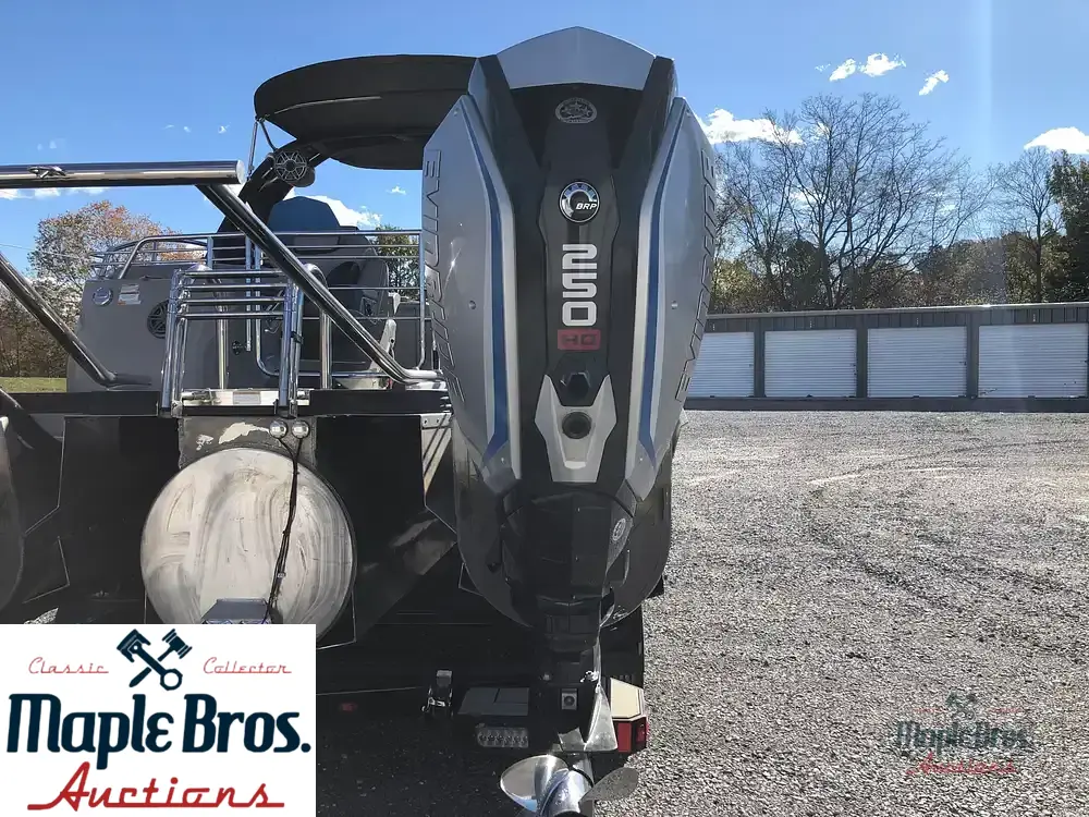 2021 Manitou Xplode 250