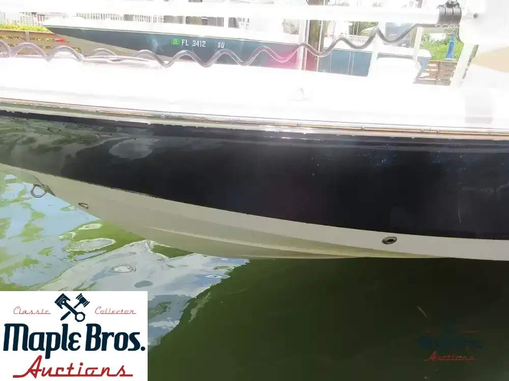 2018 Robalo 246 Cayman SD