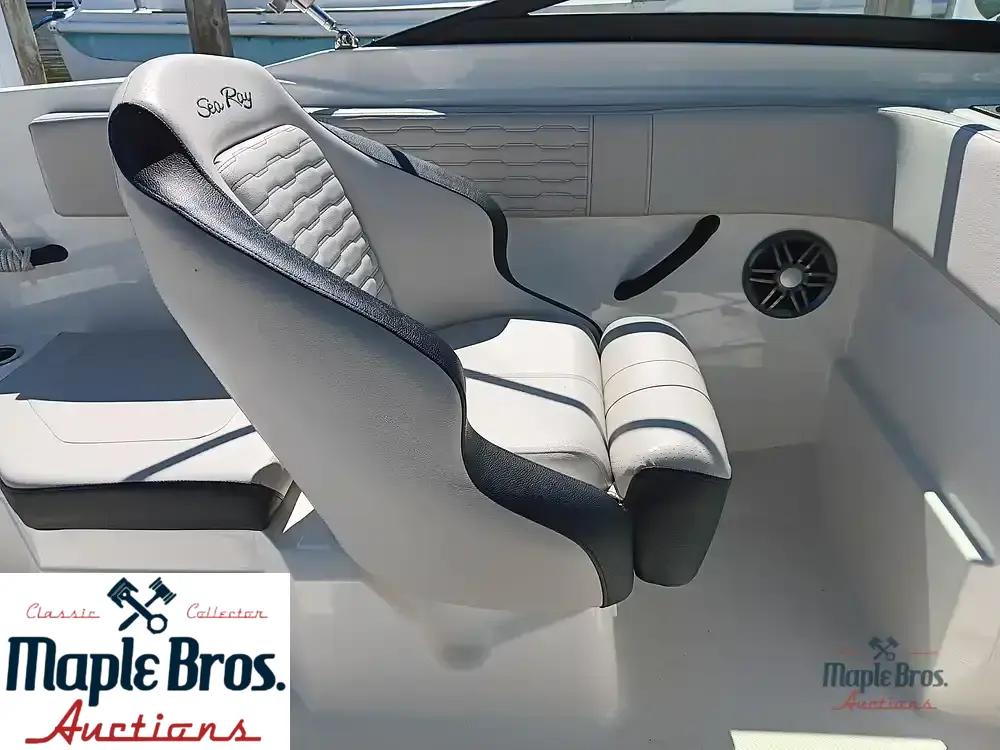 2023 Sea Ray SPX 210 O/B