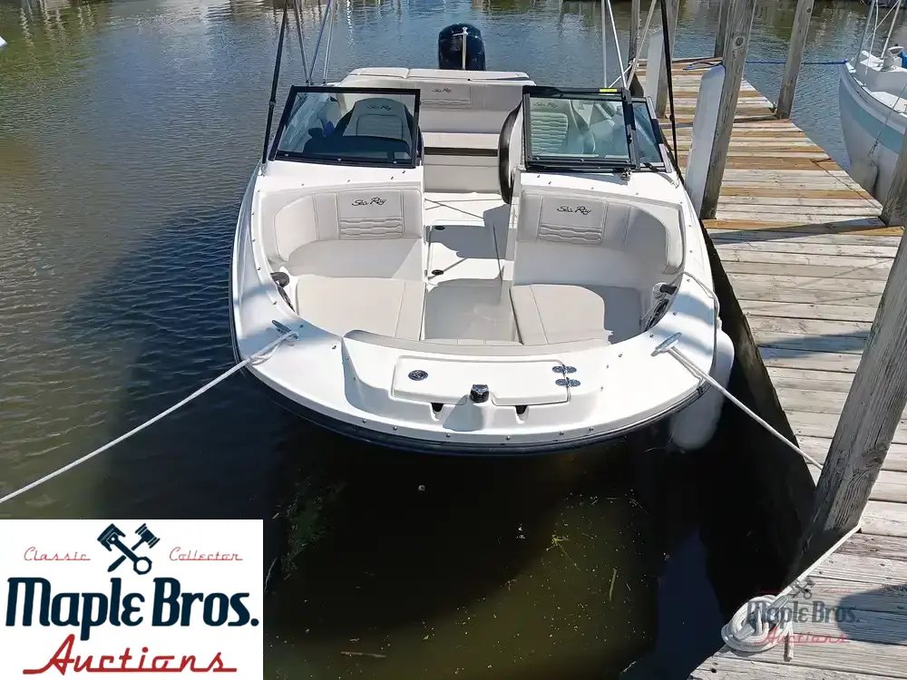 2023 Sea Ray SPX 210 O/B