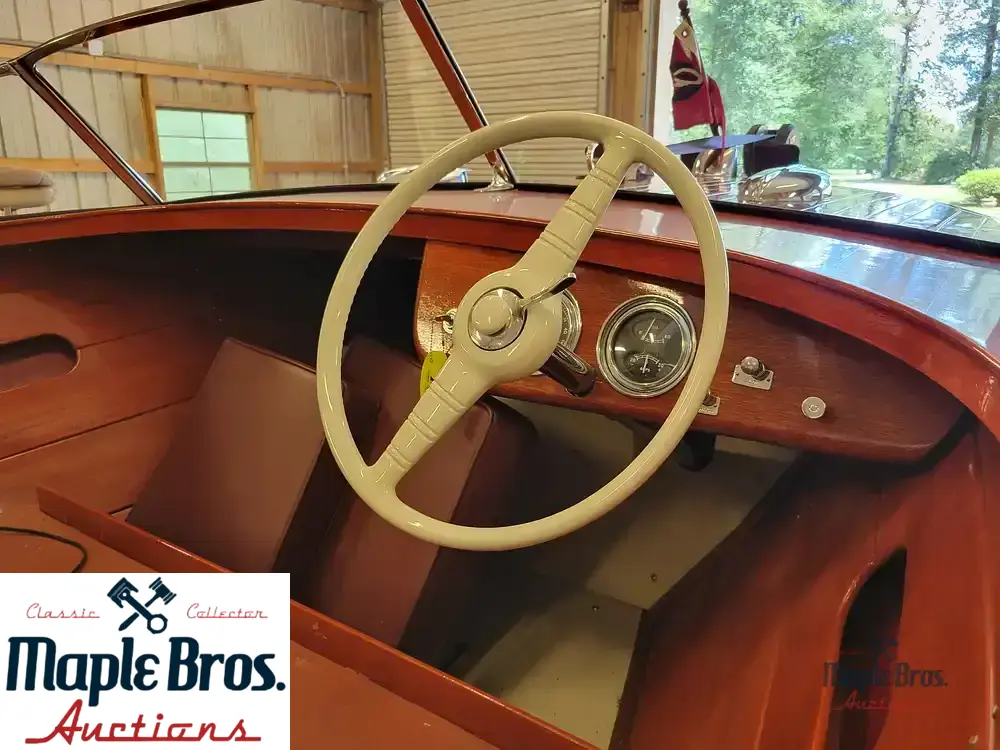 1955 Chris-Craft Holiday 18
