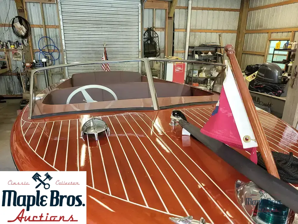 1955 Chris-Craft Holiday 18