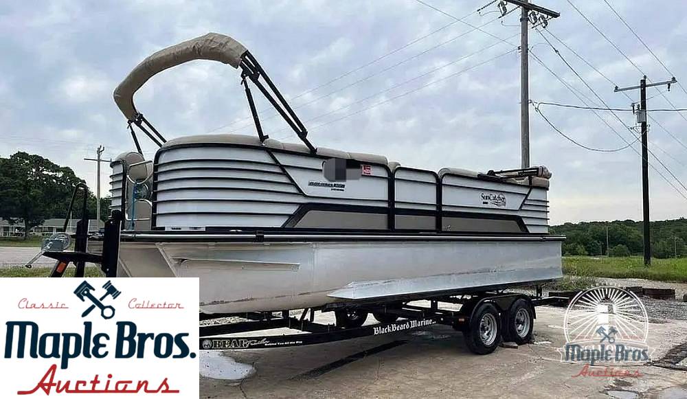 2021 SunCatcher Elite 322C Saltwater Series
