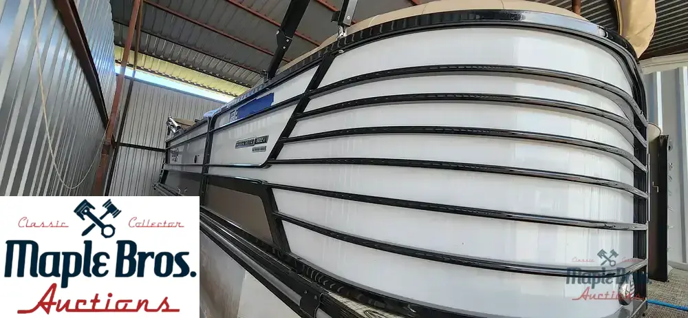 2021 SunCatcher Elite 322C Saltwater Series