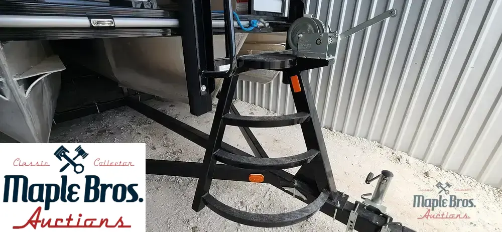 2021 SunCatcher Elite 322C Saltwater Series