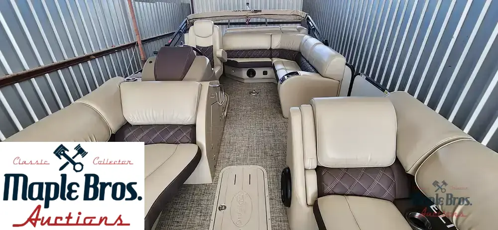 2021 SunCatcher Elite 322C Saltwater Series