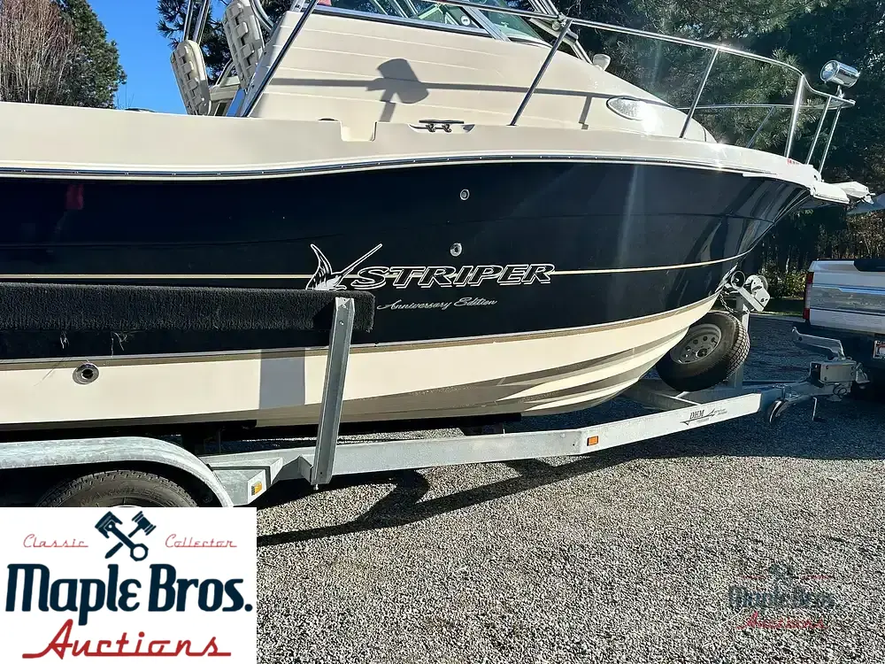 2005 Seaswirl Striper 2601 WA