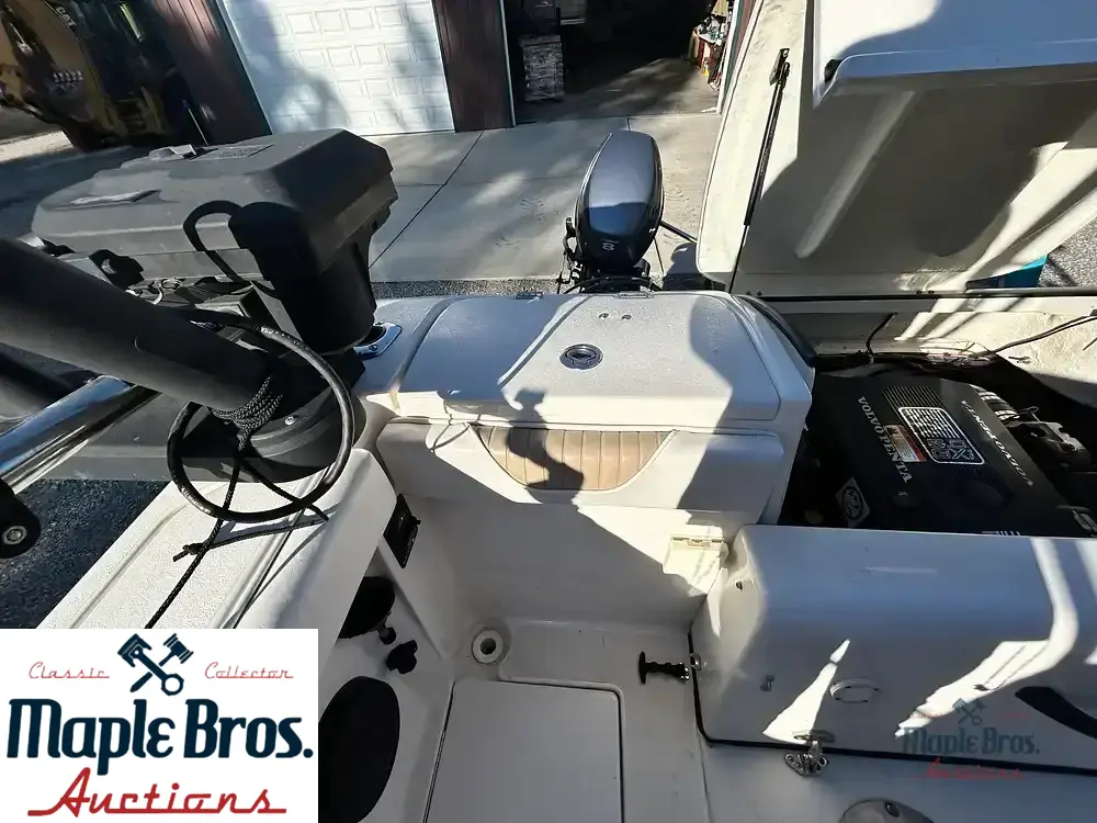 2005 Seaswirl Striper 2601 WA