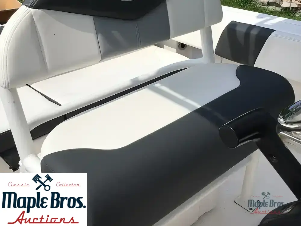 2024 Robalo 202ex