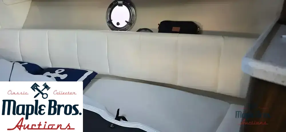 2018 Rinker 290 EX