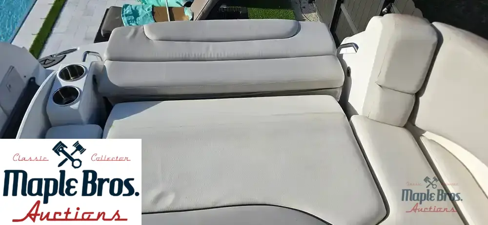 2018 Rinker 290 EX