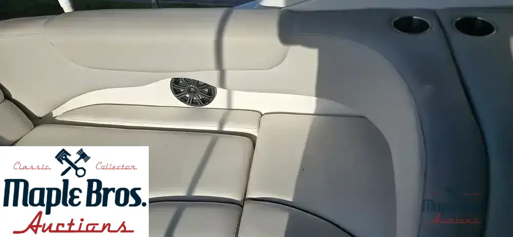 2018 Rinker 290 EX