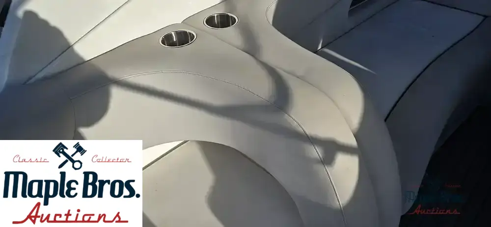 2018 Rinker 290 EX