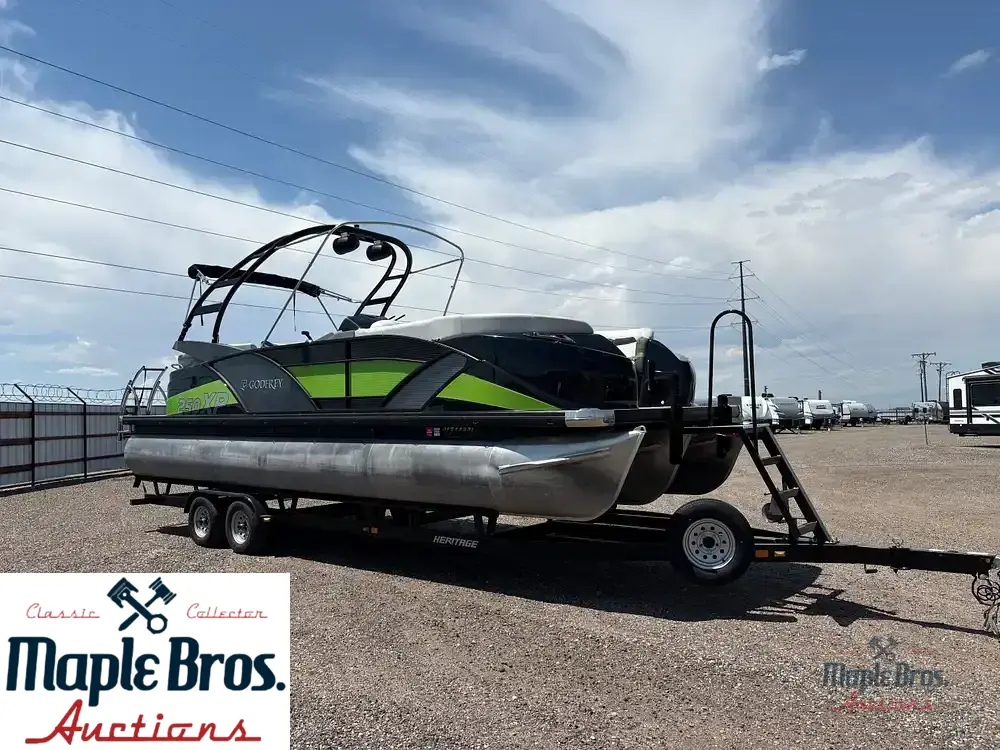 2020 Godfrey Pontoon 250 XP