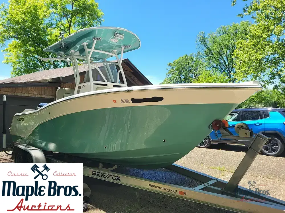 2018 Sea Fox 226 Commander