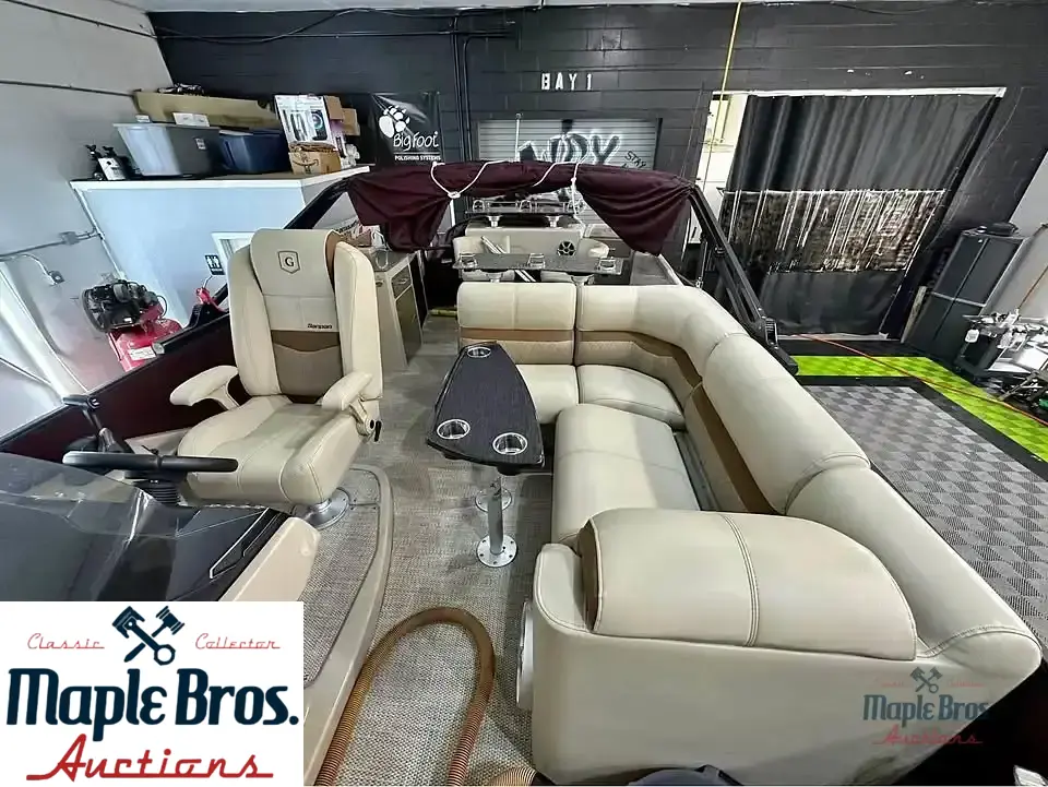 2018 Godfrey Pontoon San Pan 2500 WB