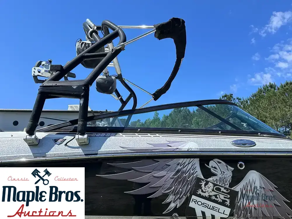 2017 Monterey 238 SS Surf
