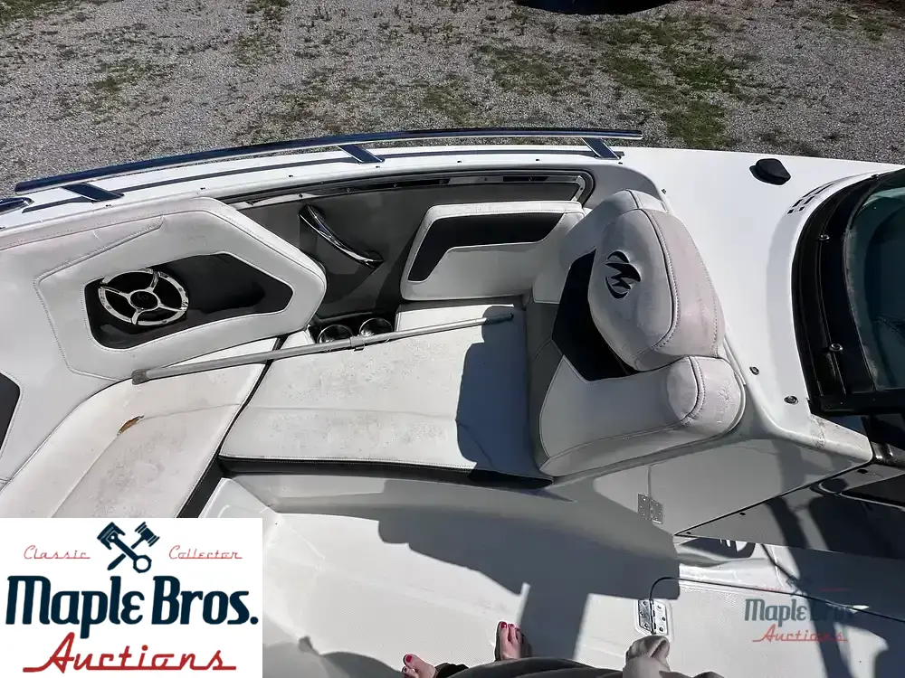 2017 Monterey 238 SS Surf