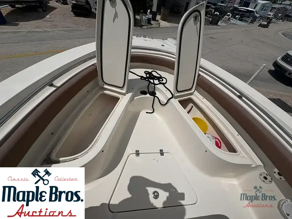 2022 Pioneer 222 Sportfish