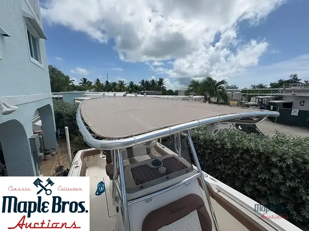 2022 Pioneer 222 Sportfish