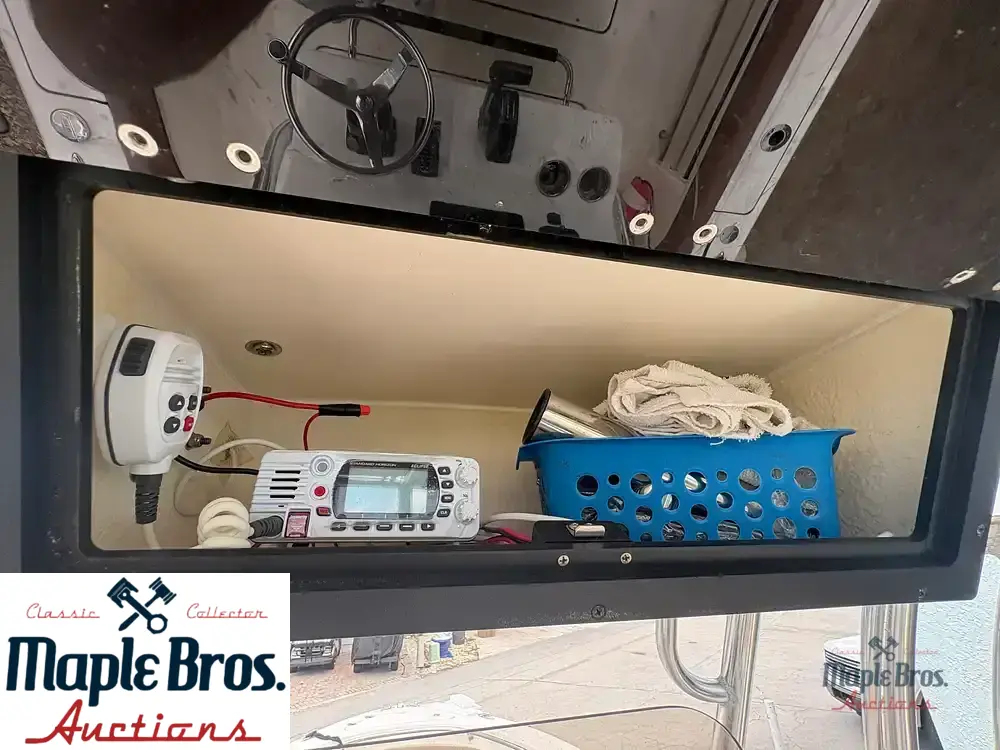 2022 Pioneer 222 Sportfish