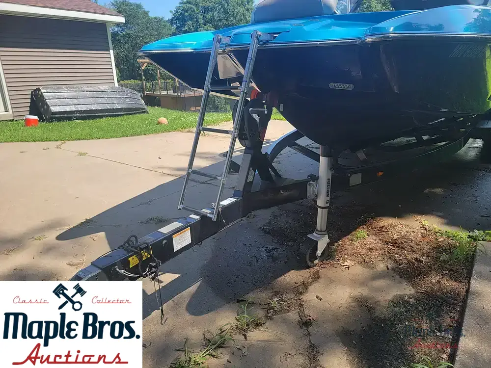 2013 Malibu 24mxz Wakesetter