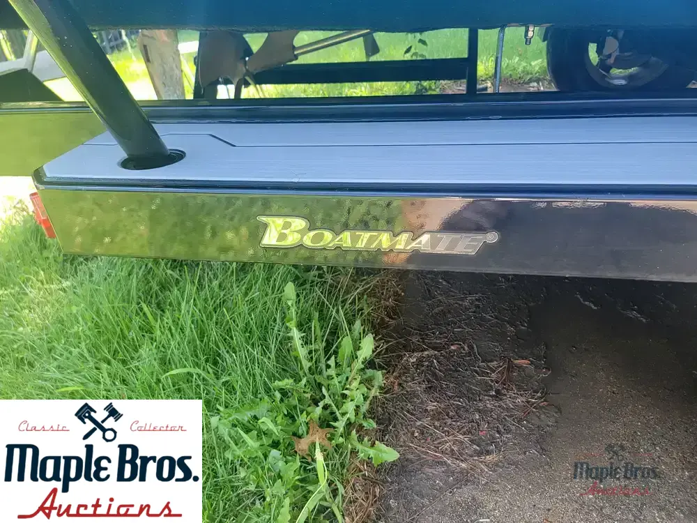 2013 Malibu 24mxz Wakesetter
