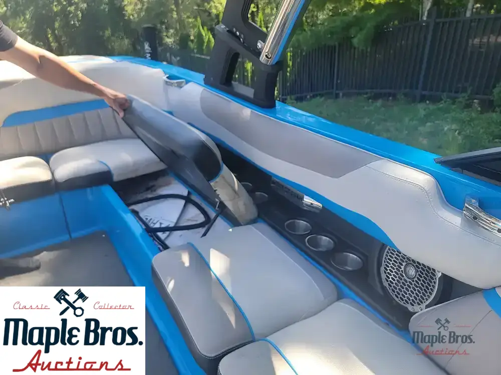 2013 Malibu 24mxz Wakesetter
