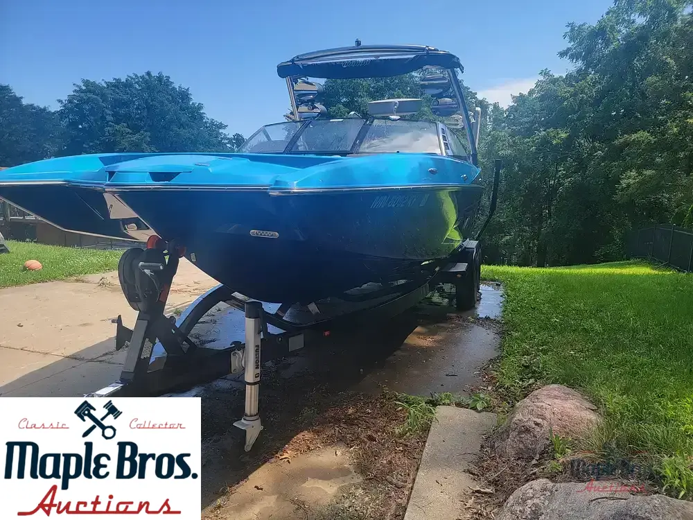 2013 Malibu 24mxz Wakesetter