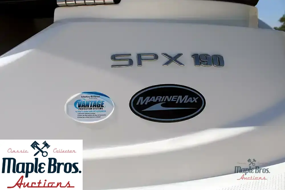 2022 Sea Ray SPX 190