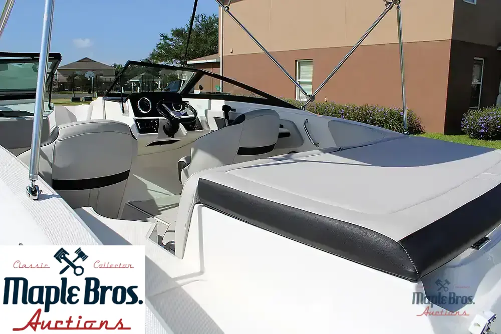 2022 Sea Ray SPX 190