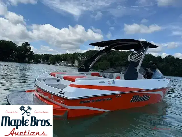 2017 Malibu Wakesetter 21 VLX