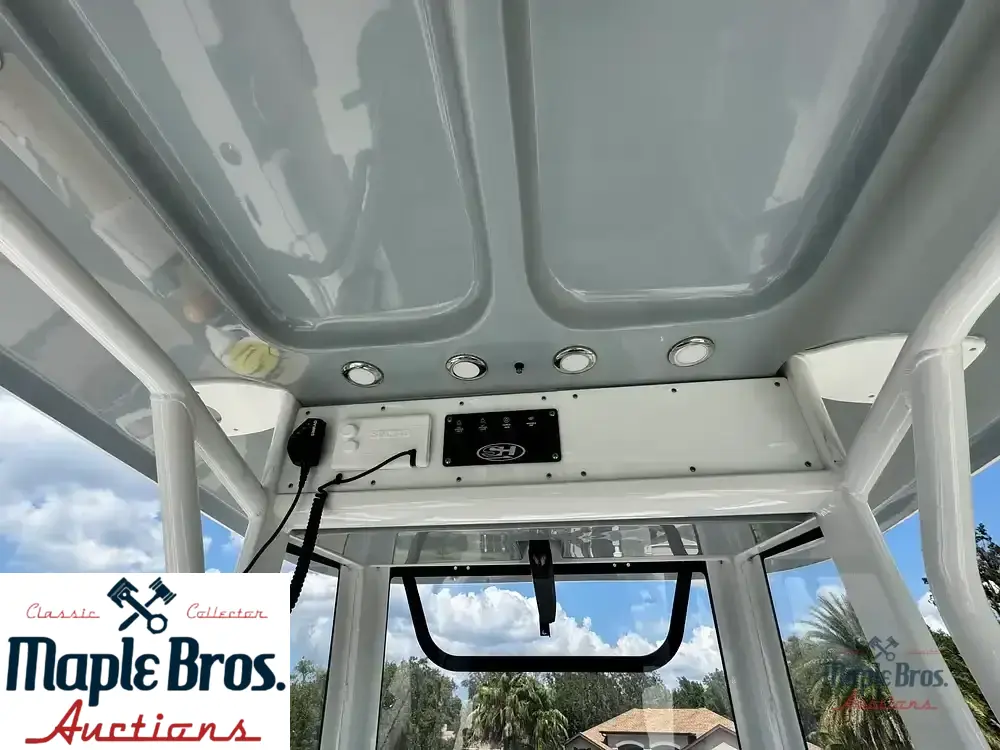 2018 Sea Hunt Ultra 235 SE
