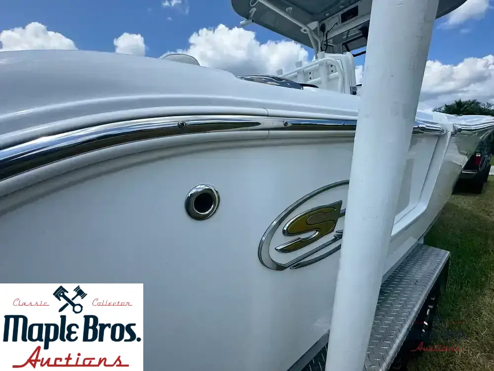 2018 Sea Hunt Ultra 235 SE