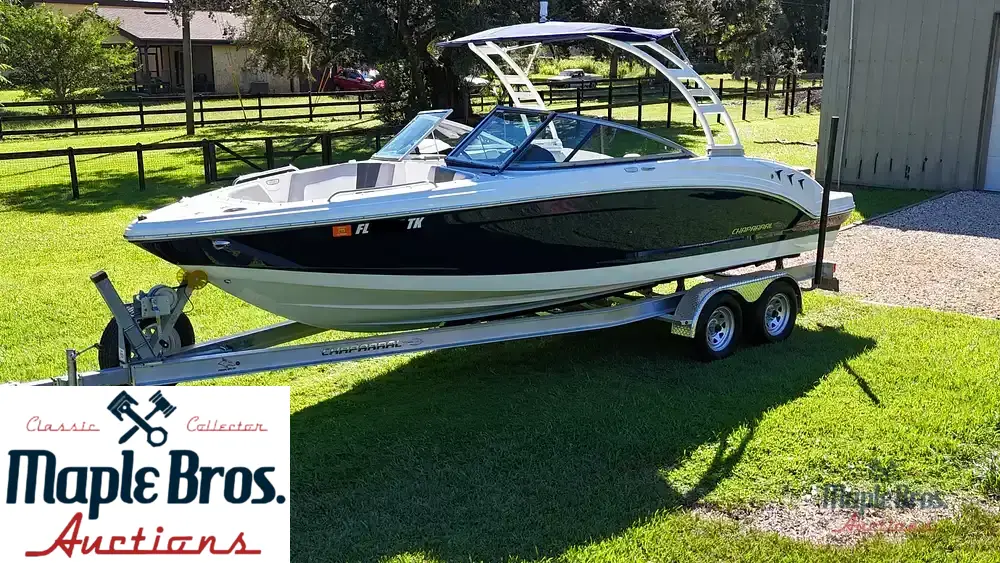 2023 Chaparral 23SSI
