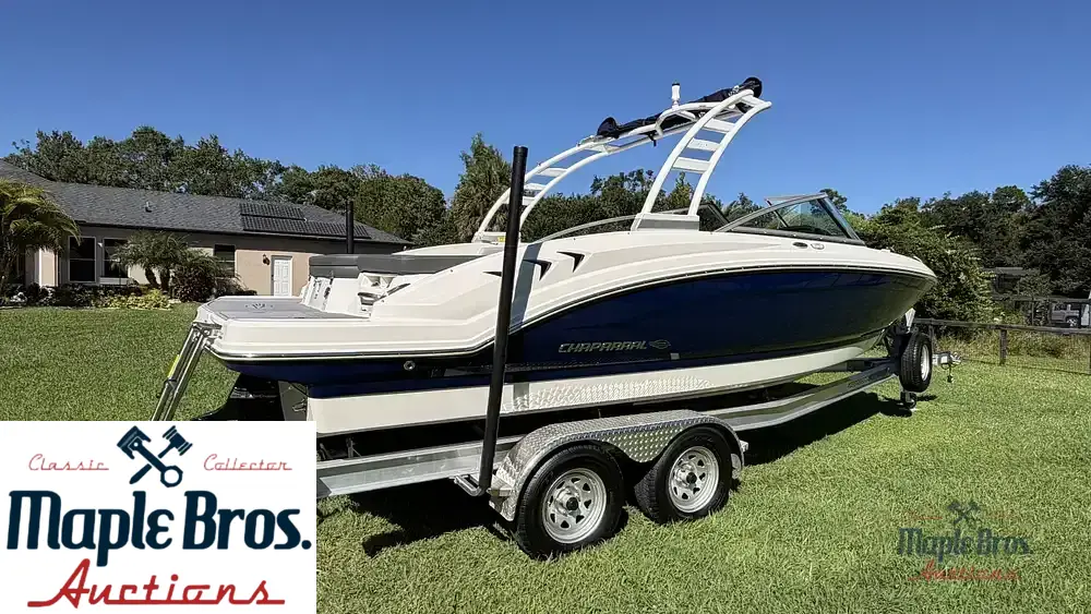 2023 Chaparral 23SSI