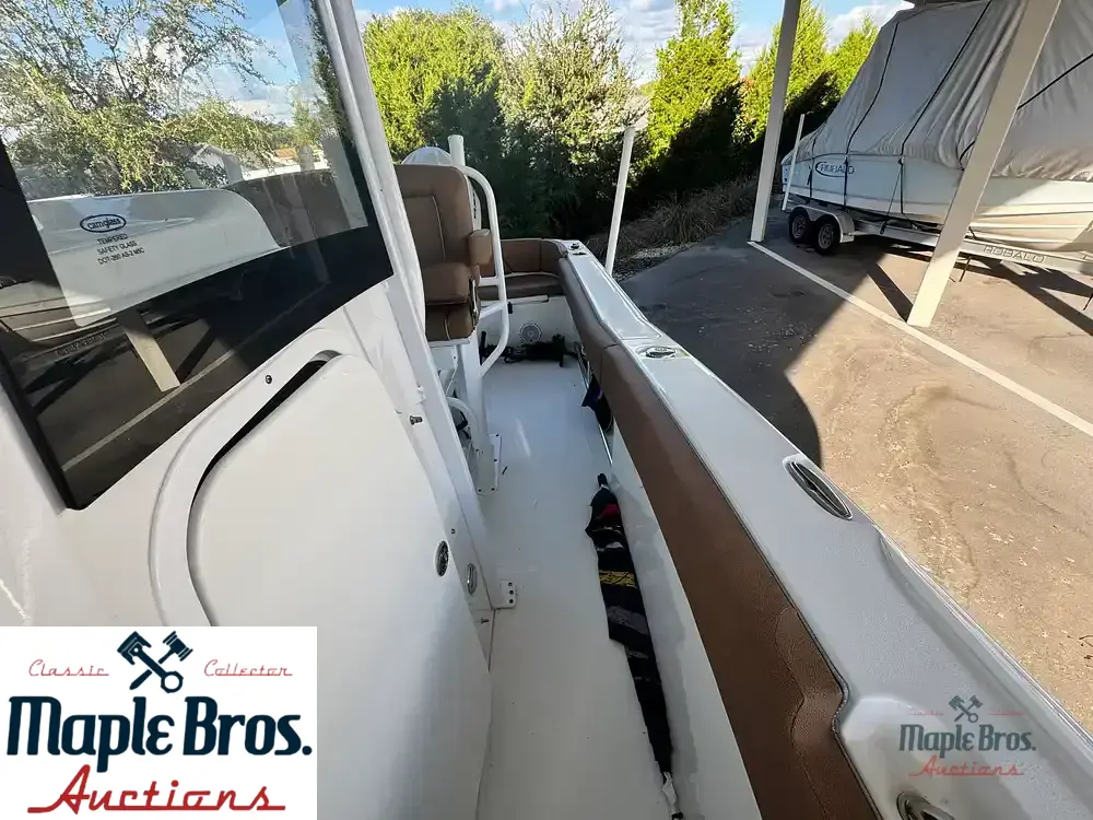 2023 Sea Hunt Ultra 239 SE