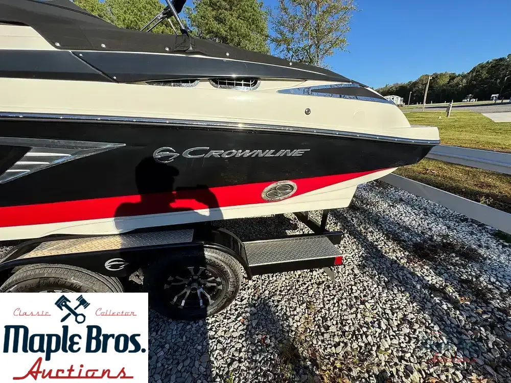 2023 Crownline 240 SS