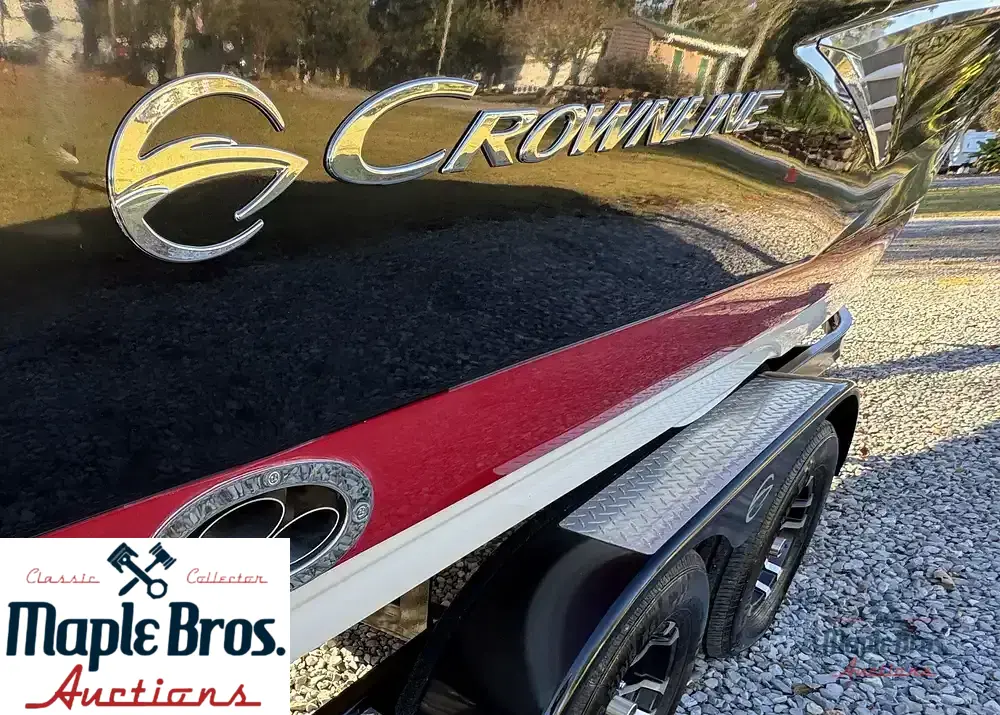 2023 Crownline 240 SS