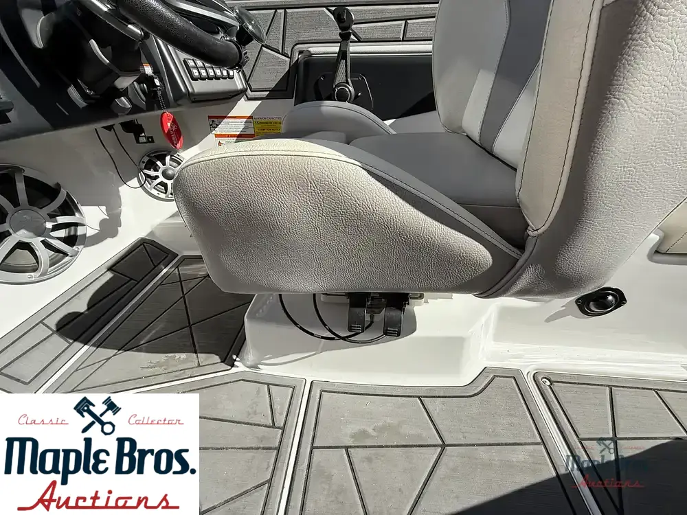 2020 ATX Surf Boats 22 Type S